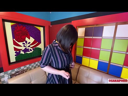 ❤️ جاپاني پياري وڏي سيني سان گڏ جنسي رانديڪن سان مشت زني ڪري ٿي ۽ هڪ orgasm آهي. هوءَ هڪ انٽرويو ۾ پنهنجي ڀوائتي تجربي بابت ڳالهائي ٿي. وڏيون چوڙيون ۽ وارن واري بلت زور سان روئي رهي آهي. اوساڪاپورن ❤️❌ ❌❤